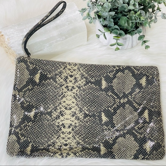 BANANA REPUBLIC leather clutch RARE Super Large Reptile Snakeskin Wristlet - Picture 9 of 9